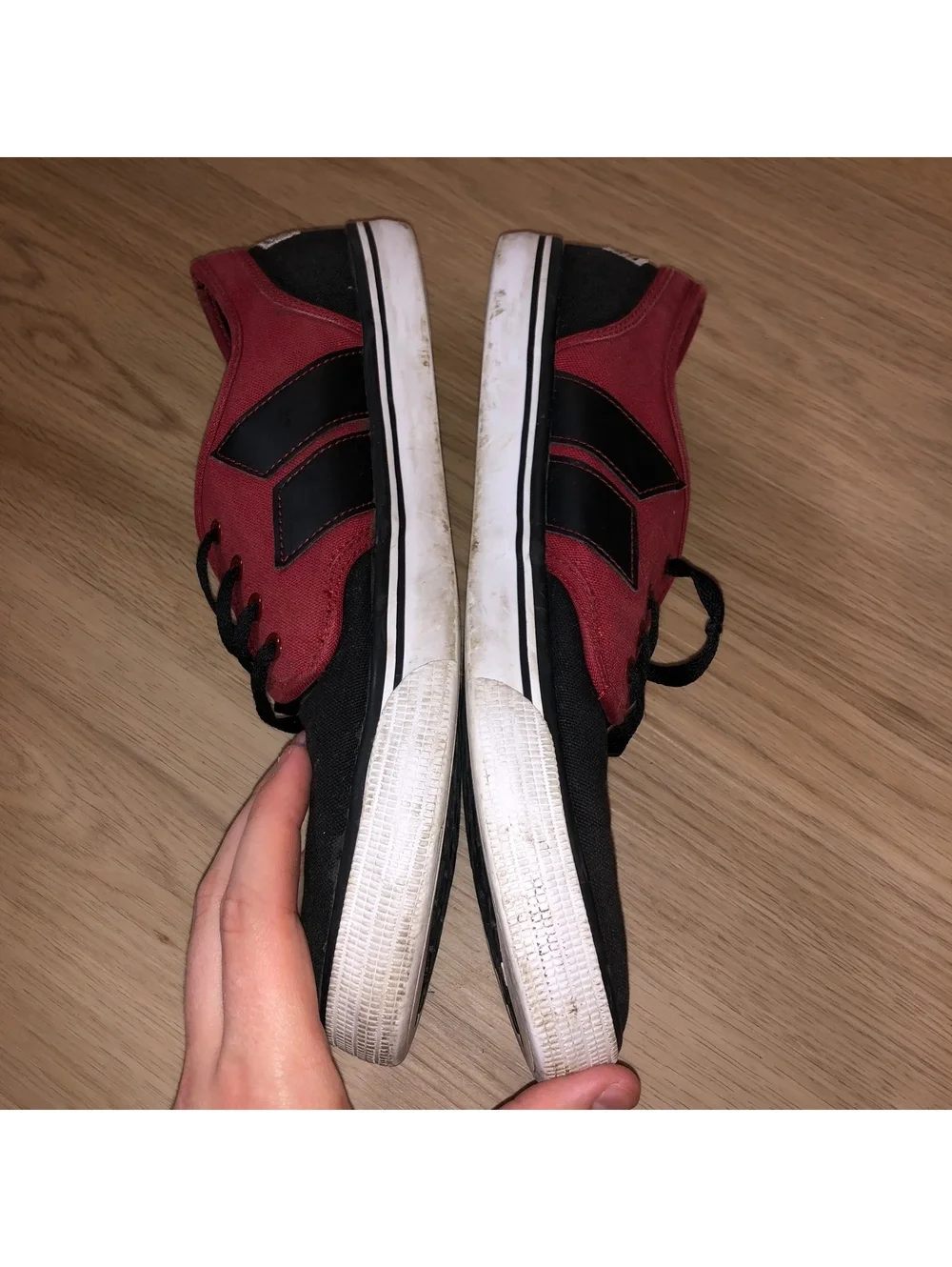 MACBETH VEGAN SKATE SHOES VINTAGE RED BLACK LANGLEY MENS SIZE 10 RARE